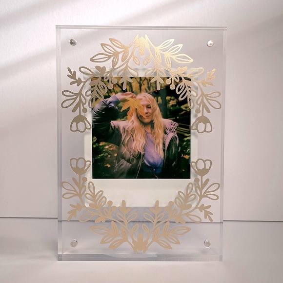 Handmade 5x7 Acrylic Frame with Gold Floral Border - Picture 2 of 2